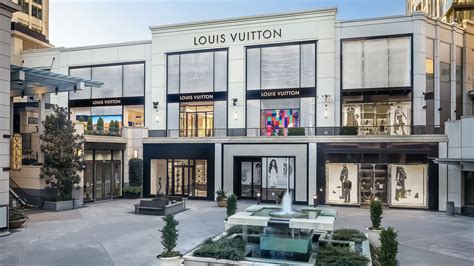 louis vuitton seattle premium outlets